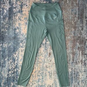 Green High-Waisted Leggings